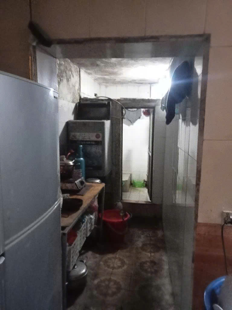 Bán Nhà Ba Đình-10 phút sang Hoàn Kiếm- 50m-nhỉnh 5 tỷ -gần ô tô- sổ vuông - Ảnh chính